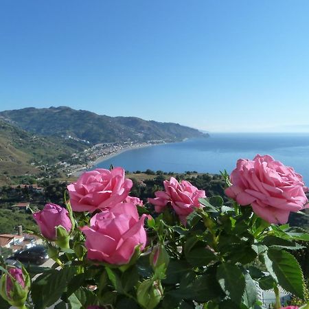 Blue Sky House Acomodação com café da manhã Taormina Exterior foto