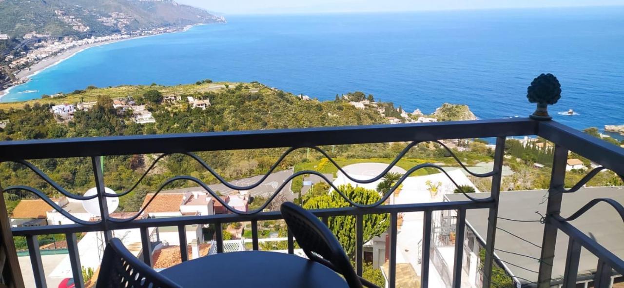 Blue Sky House Acomodação com café da manhã Taormina Exterior foto