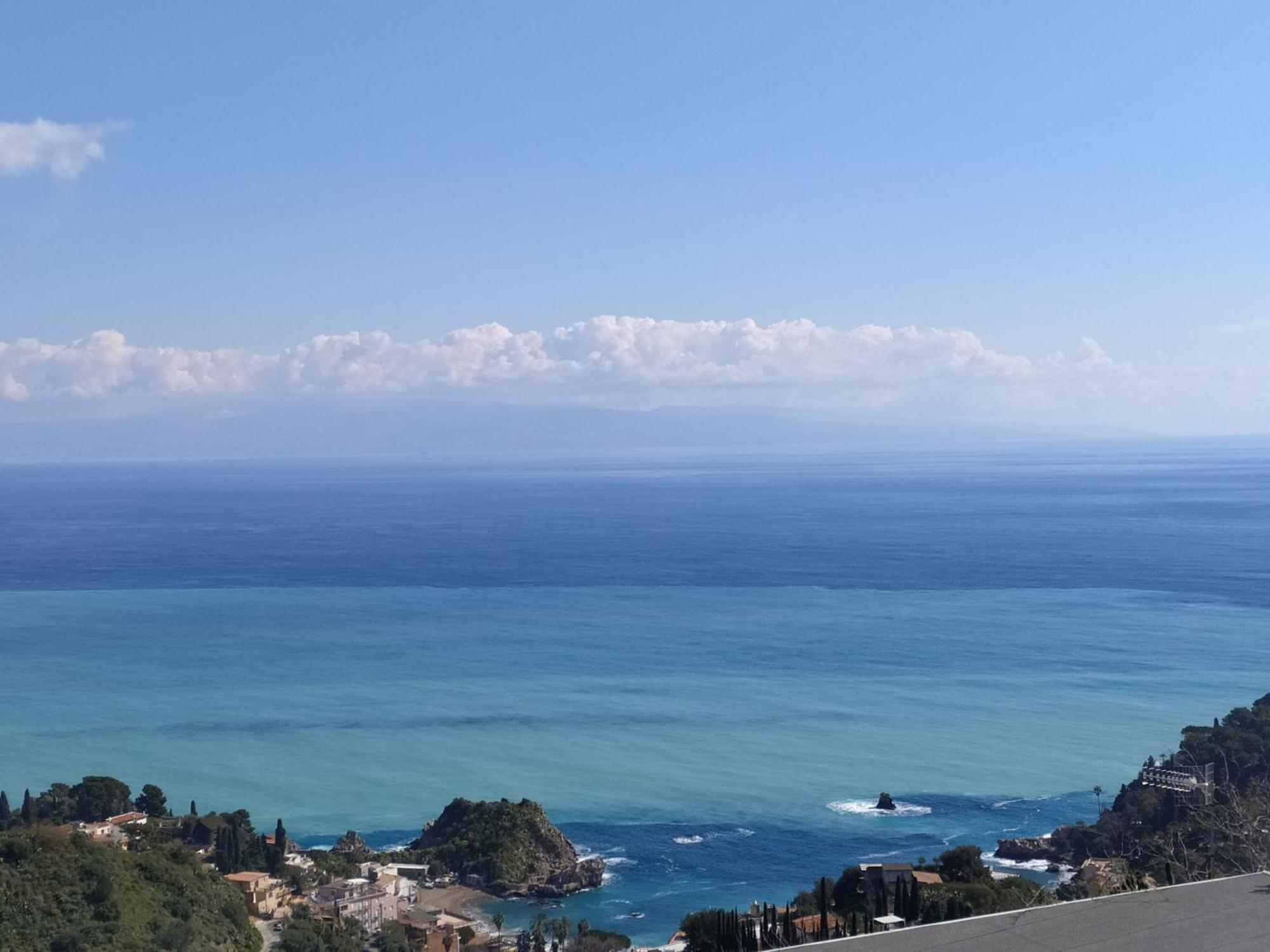 Blue Sky House Acomodação com café da manhã Taormina Quarto foto