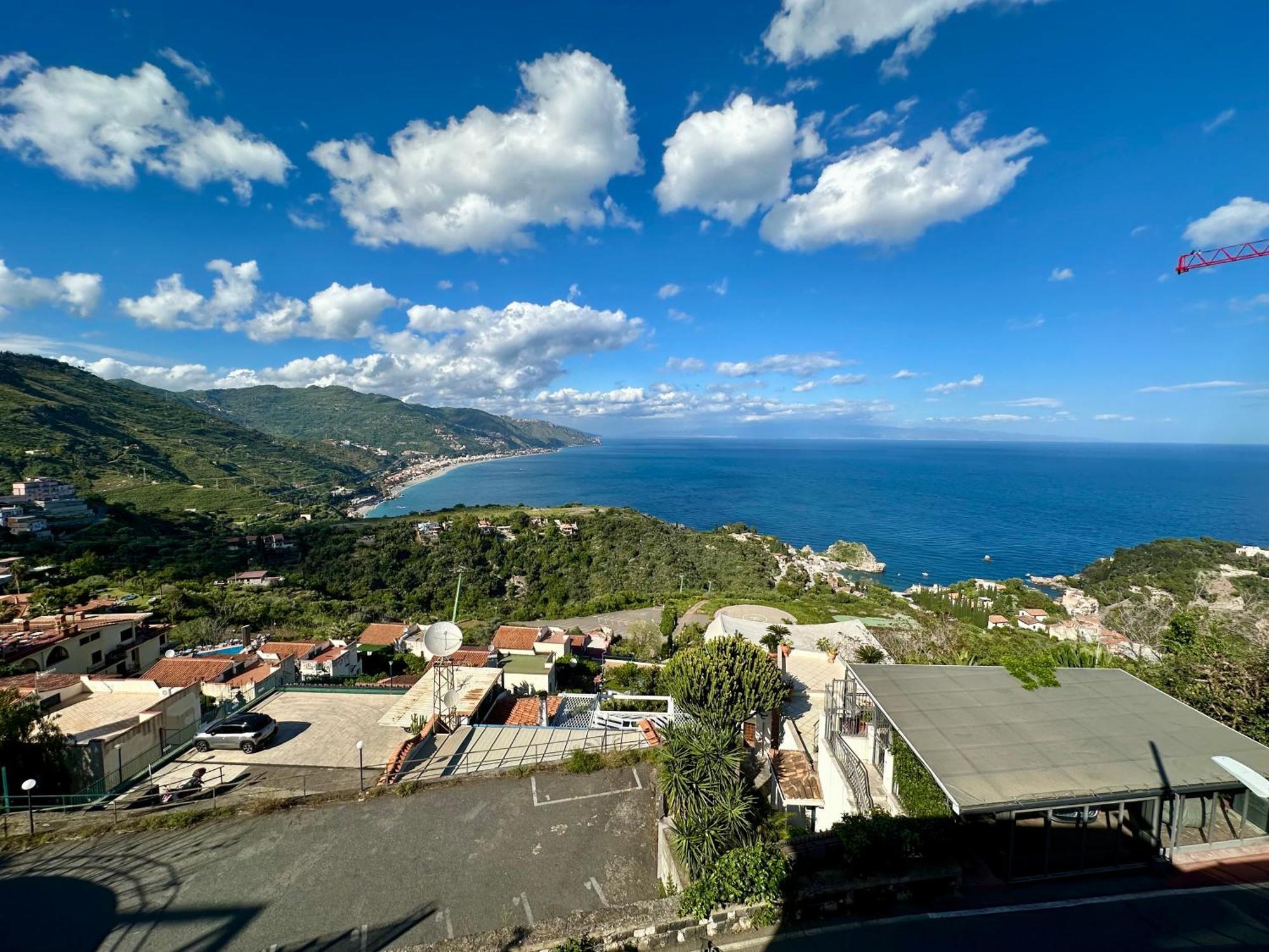 Blue Sky House Acomodação com café da manhã Taormina Exterior foto